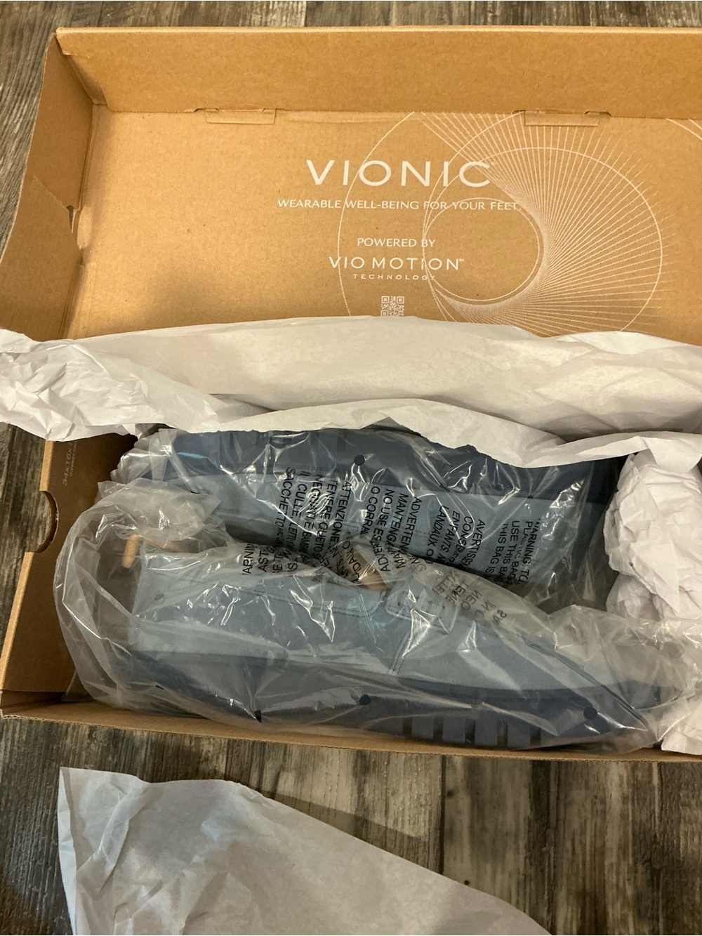 Vionic Women’s Light Blue Suede Penny Loafers Size 9 - Picture 16 of 16